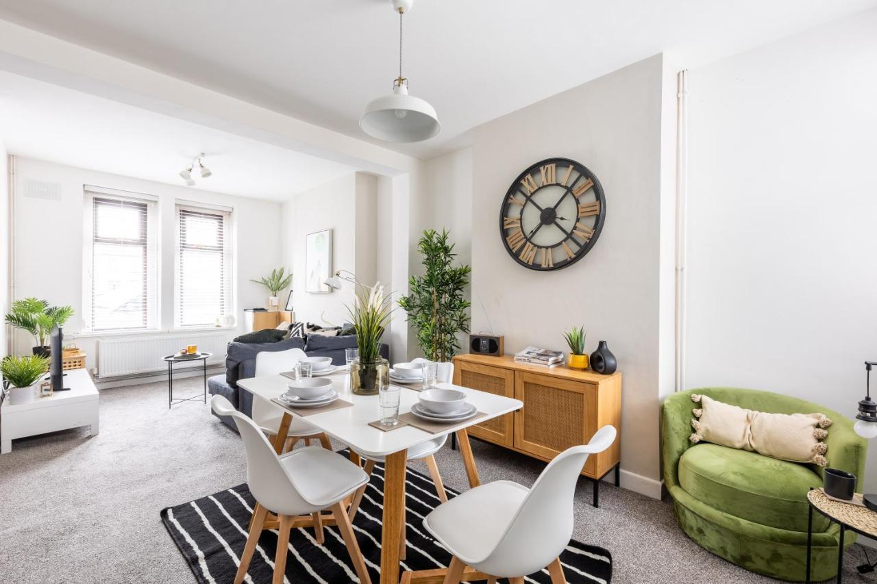 Levi Suite By Koya Homes - 3-Bedroom Home, Downtown Cardiff, Free Parking 外观 照片