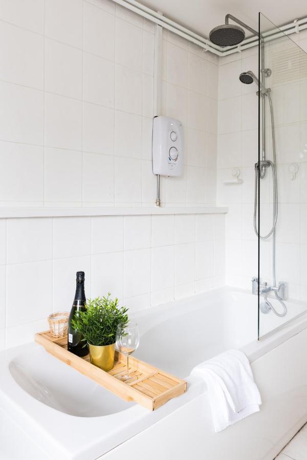 Levi Suite By Koya Homes - 3-Bedroom Home, Downtown Cardiff, Free Parking 外观 照片