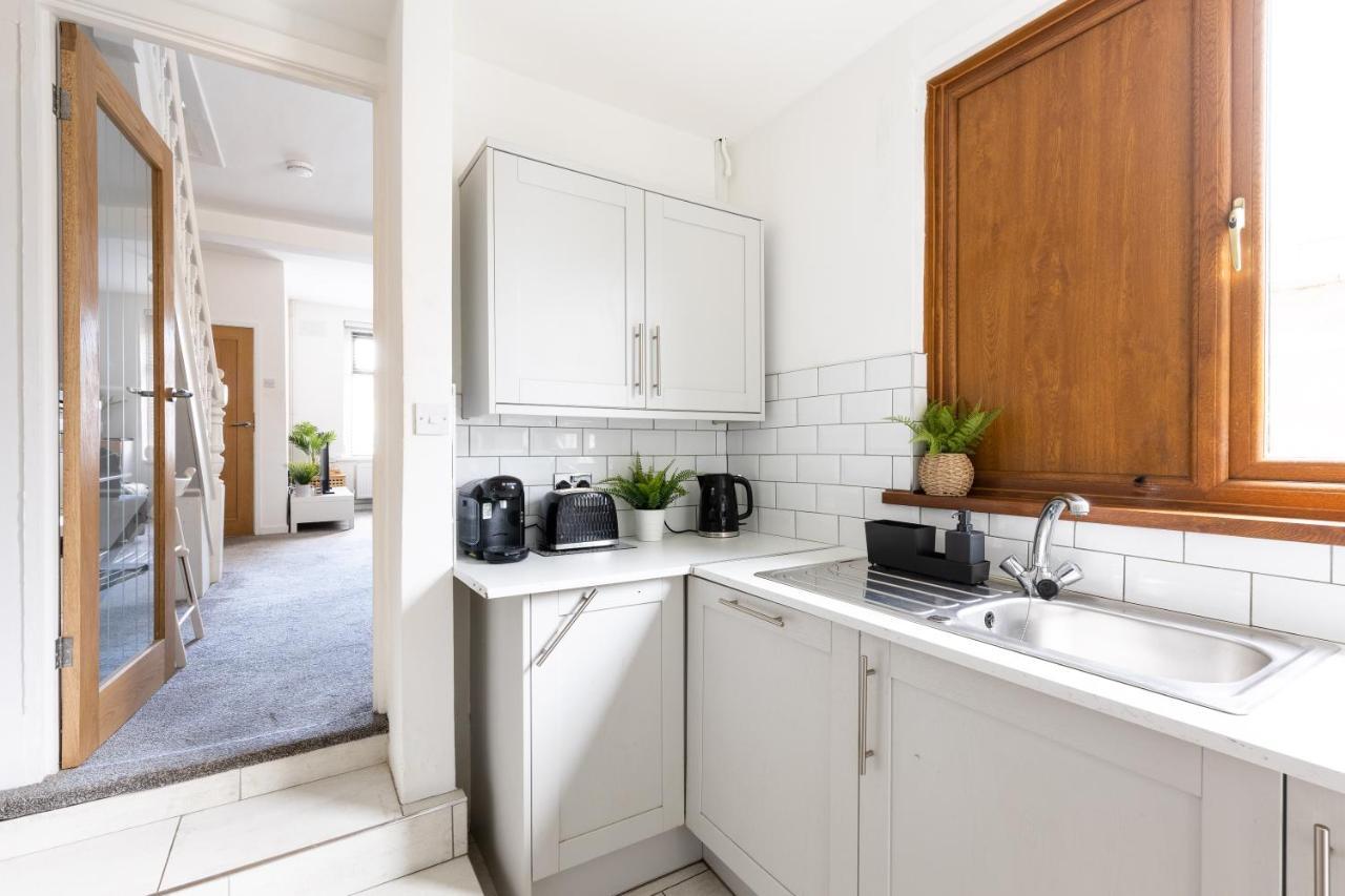 Levi Suite By Koya Homes - 3-Bedroom Home, Downtown Cardiff, Free Parking 外观 照片