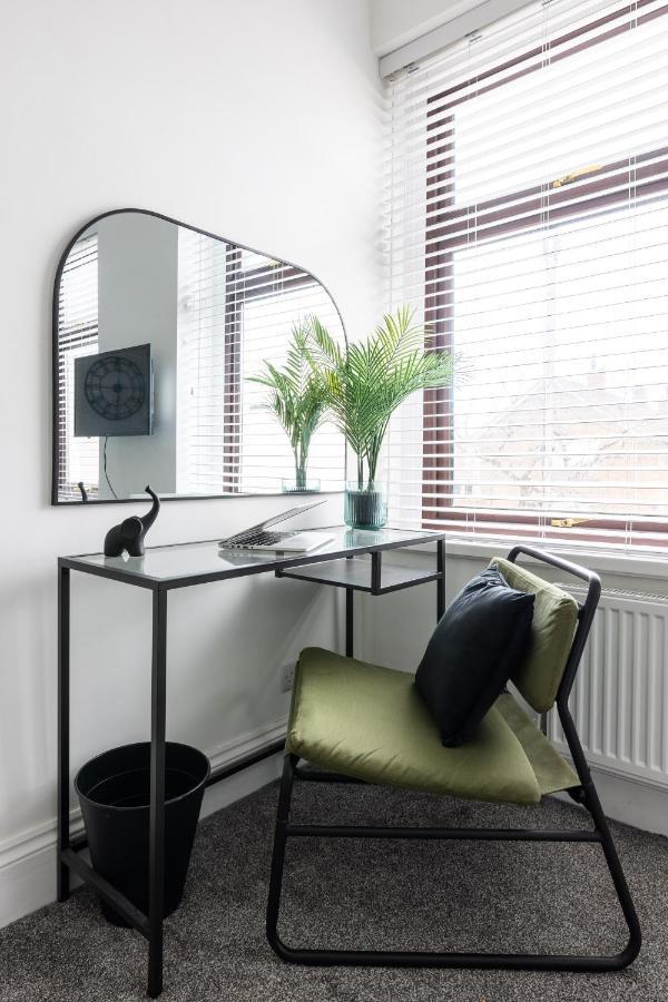 Levi Suite By Koya Homes - 3-Bedroom Home, Downtown Cardiff, Free Parking 外观 照片