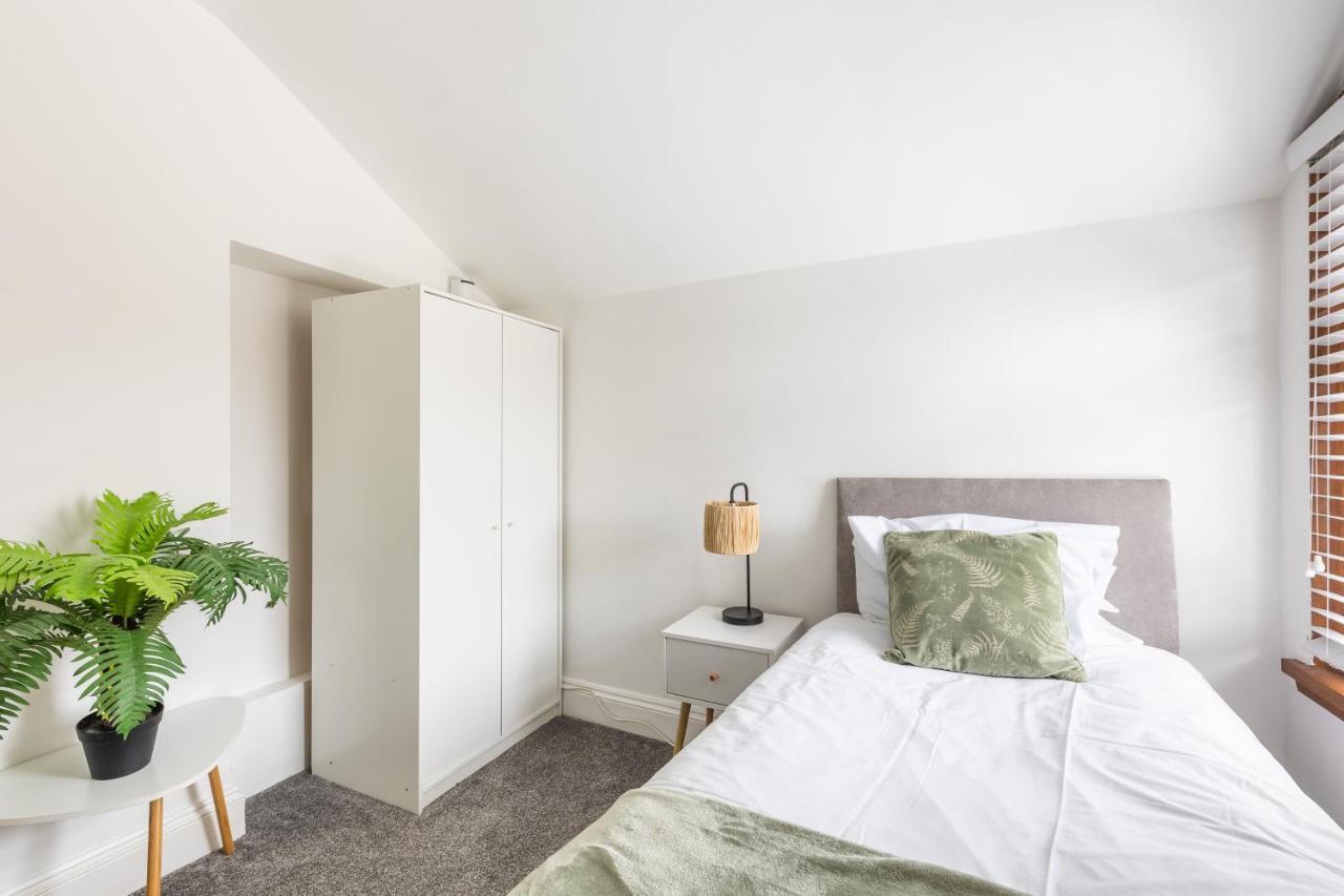 Levi Suite By Koya Homes - 3-Bedroom Home, Downtown Cardiff, Free Parking 外观 照片