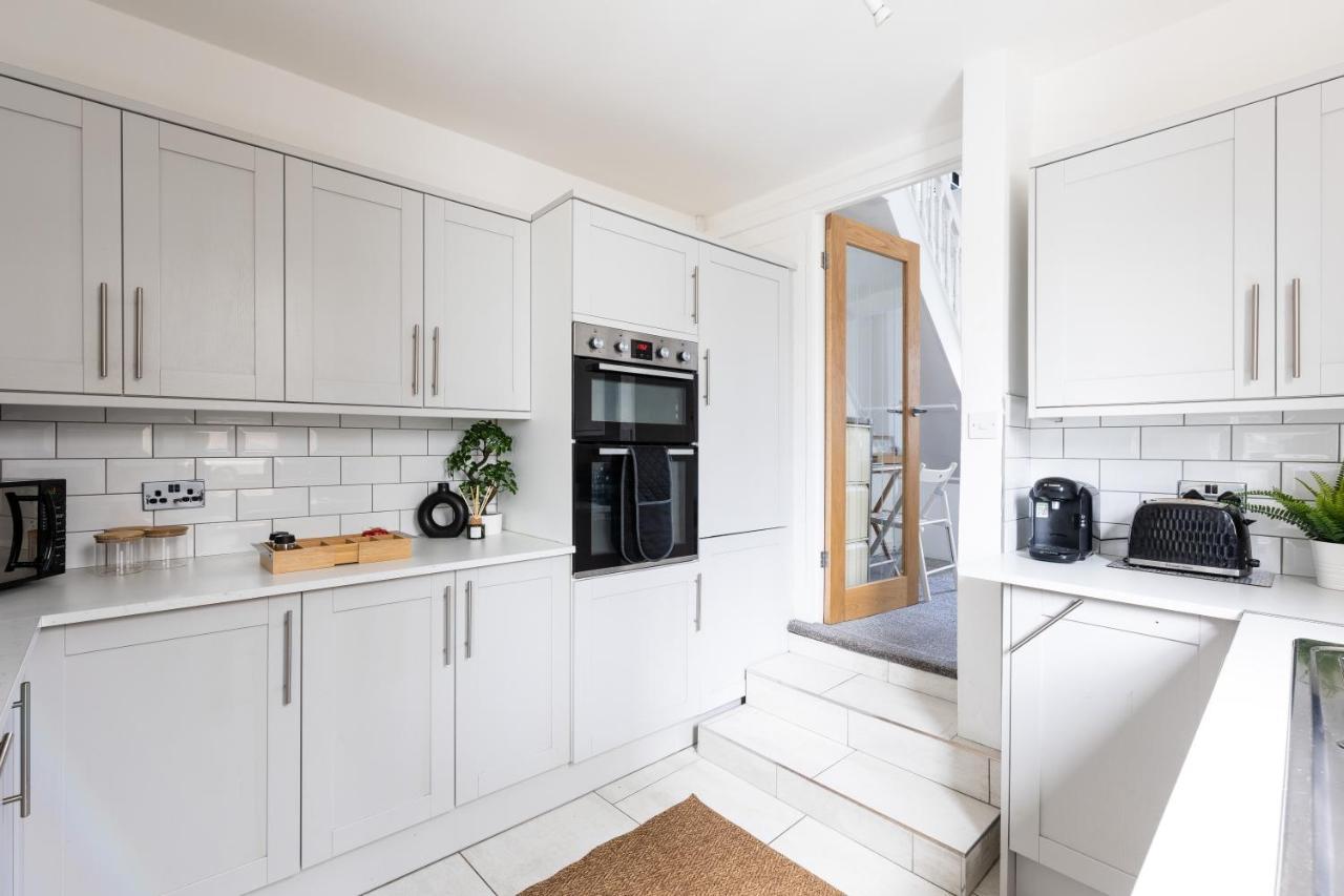 Levi Suite By Koya Homes - 3-Bedroom Home, Downtown Cardiff, Free Parking 外观 照片