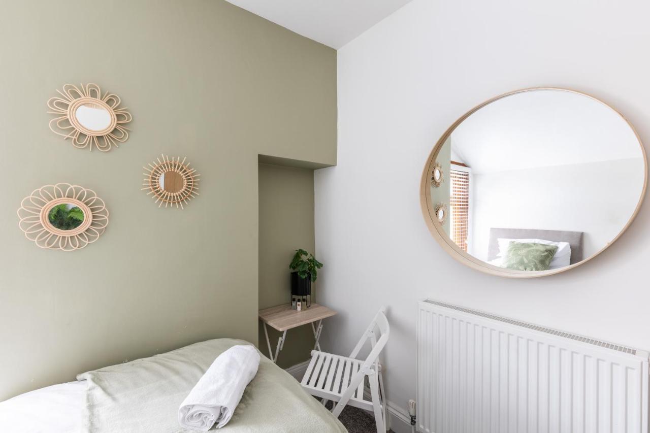 Levi Suite By Koya Homes - 3-Bedroom Home, Downtown Cardiff, Free Parking 外观 照片
