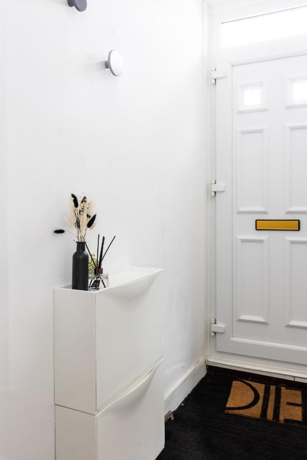 Levi Suite By Koya Homes - 3-Bedroom Home, Downtown Cardiff, Free Parking 外观 照片