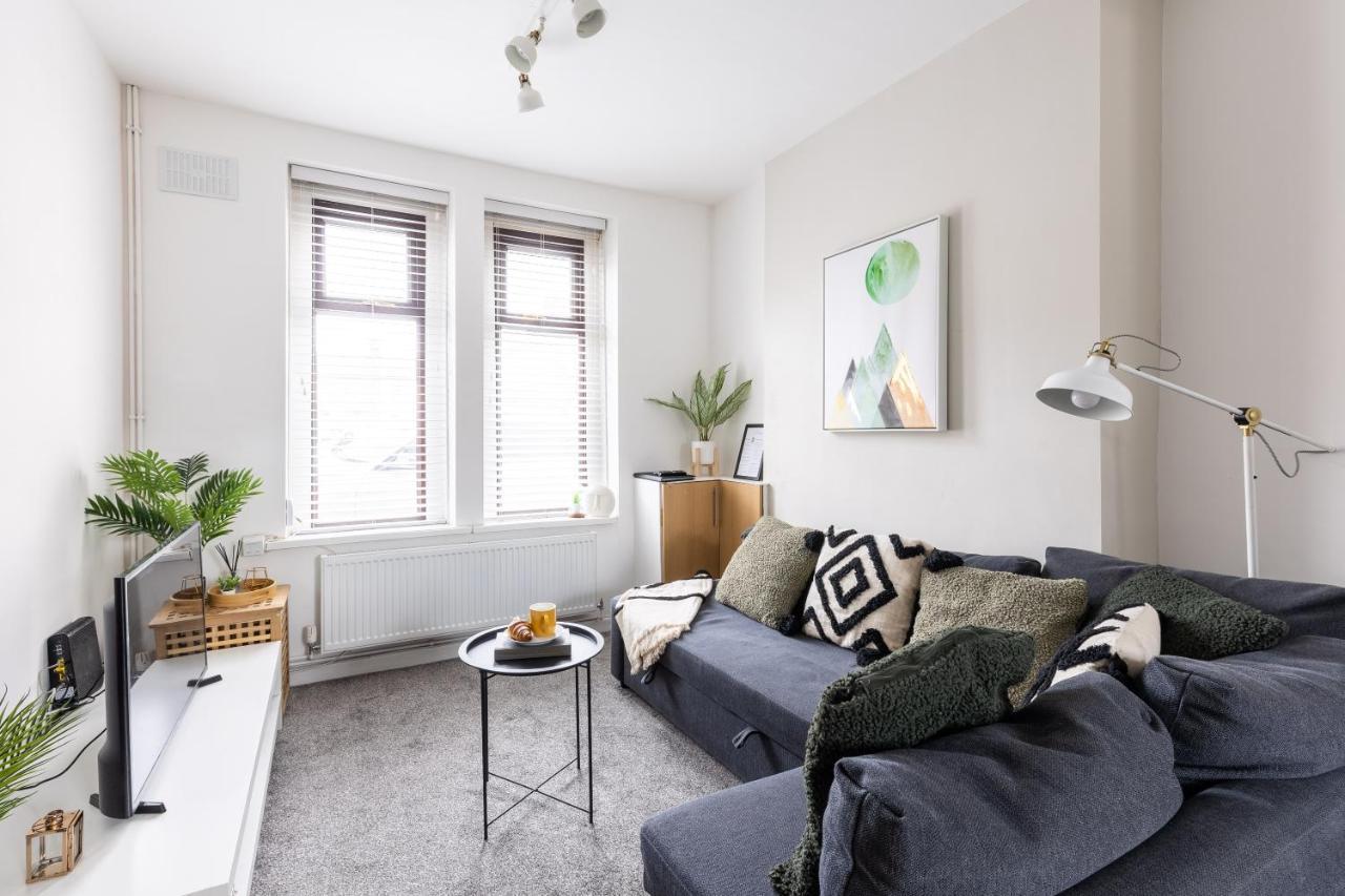 Levi Suite By Koya Homes - 3-Bedroom Home, Downtown Cardiff, Free Parking 外观 照片